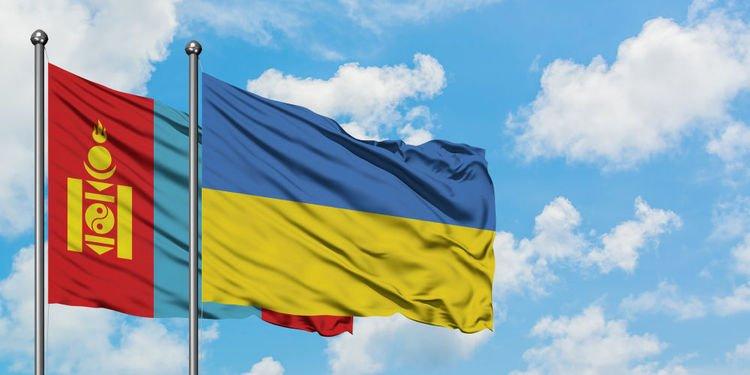 Монгол Улс Украинд 200 мянган ам. доллар хандивлажээ