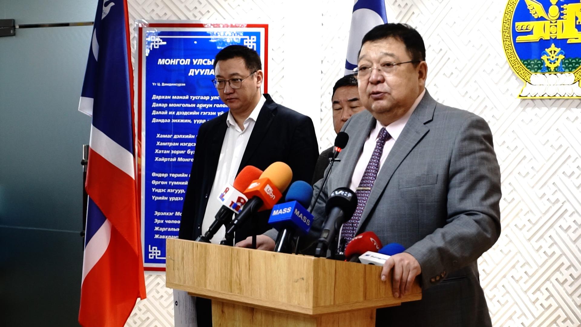 С.Эрдэнэ Ардчилсан Намын сунгааг зарлаж, өөрөө нэр дэвшихгүй гэдгээ мэдэгдлээ